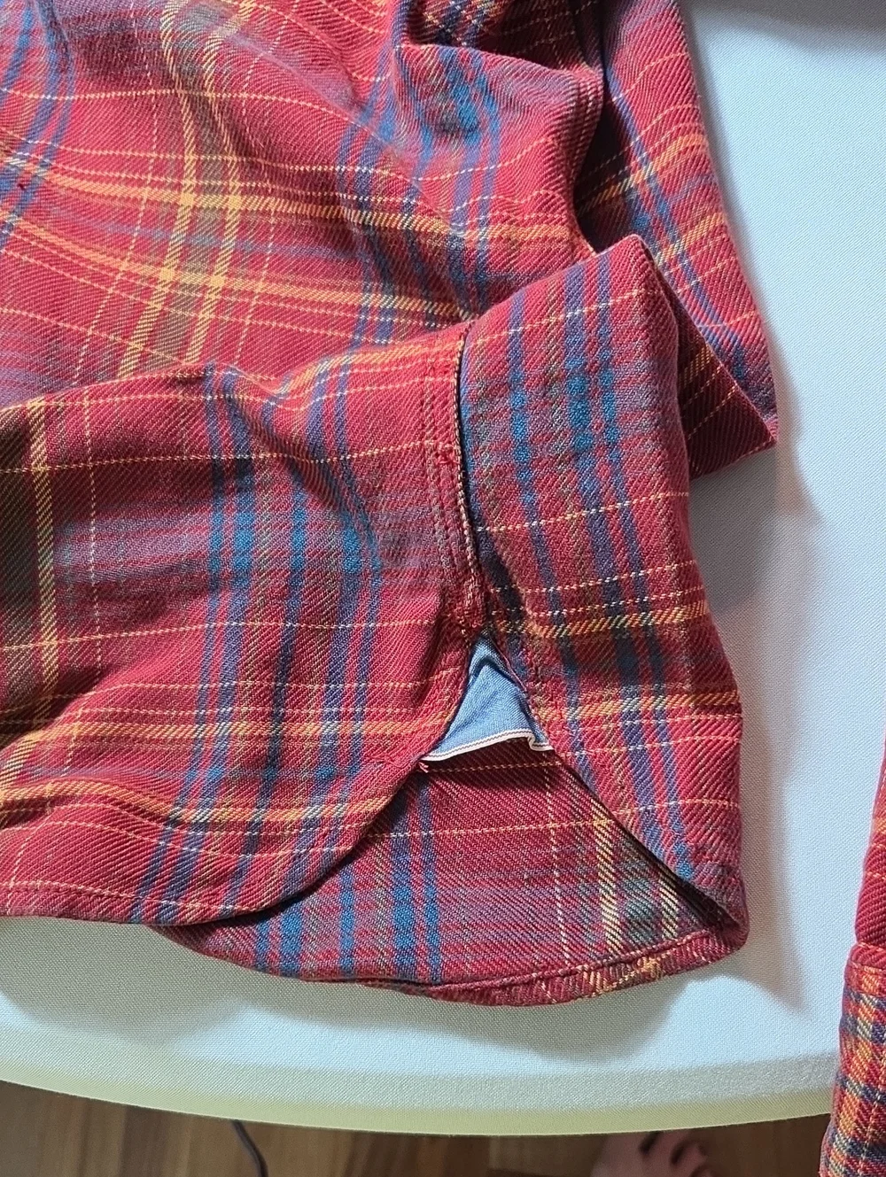 Levi's 100% Cotton Red Regular Fit Flannel Size M